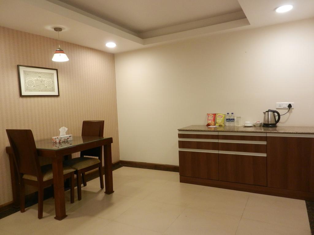 Brunton Heights Executive Suites Bangalore Exterior foto