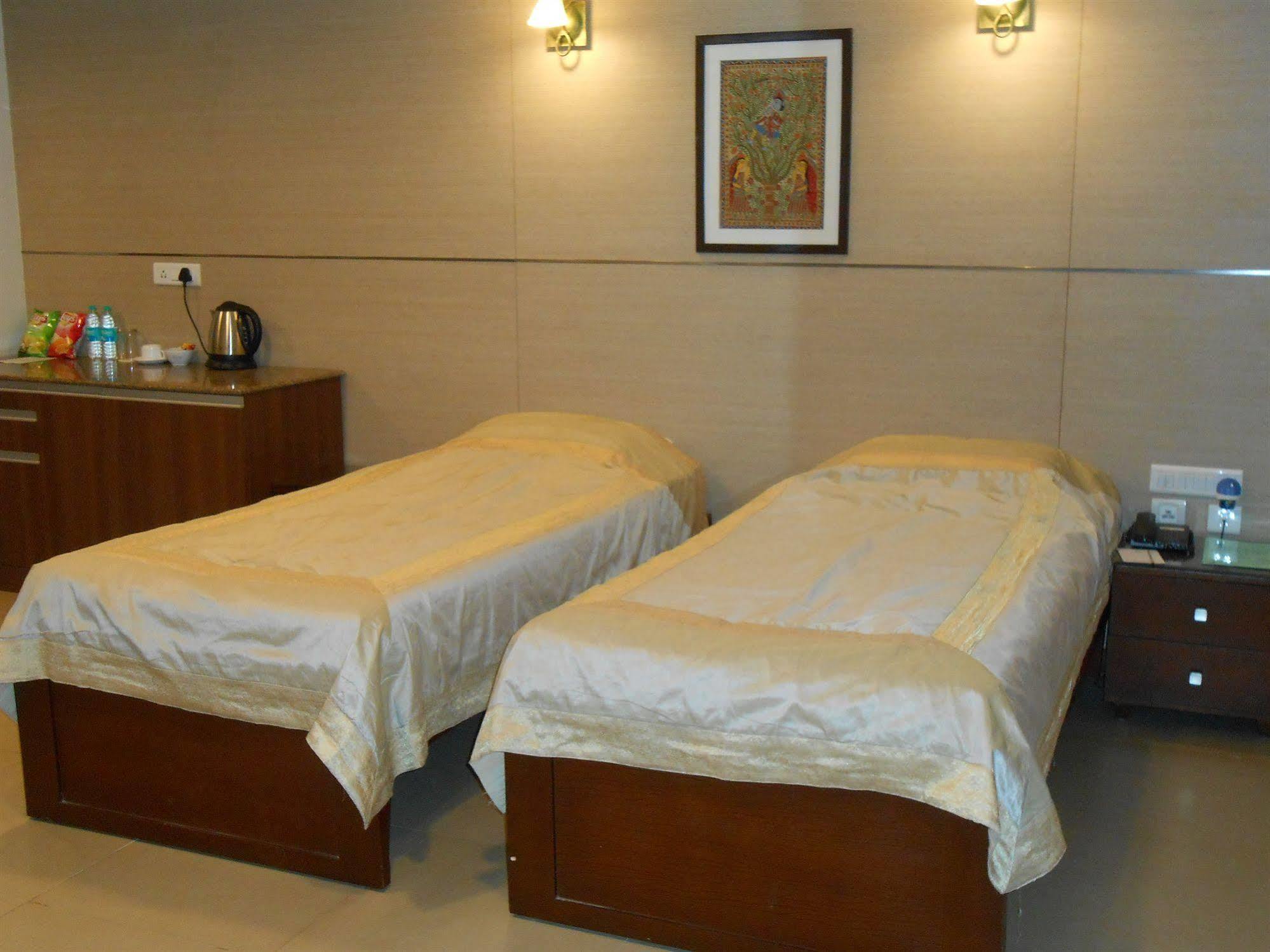 Brunton Heights Executive Suites Bangalore Exterior foto
