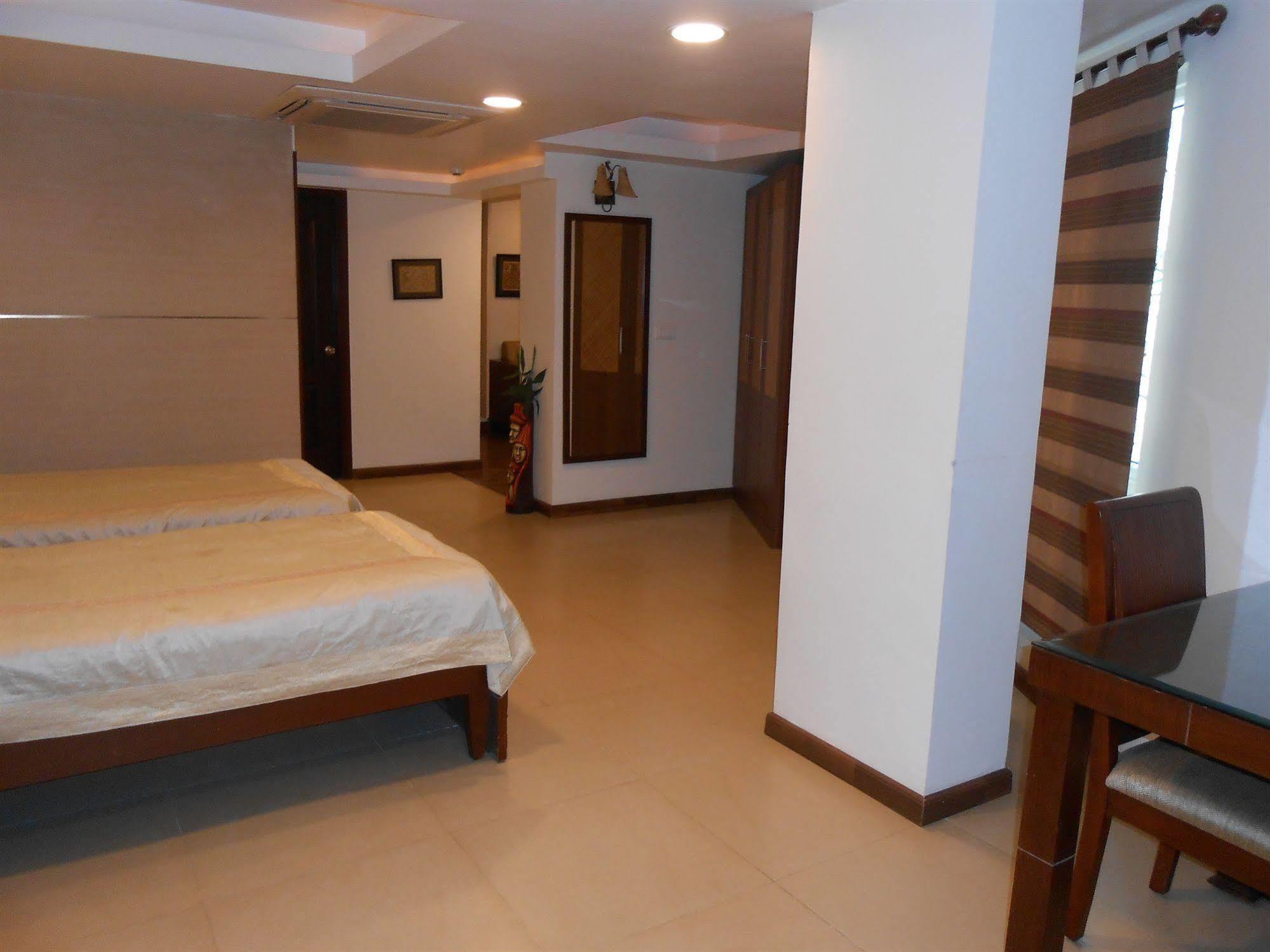 Brunton Heights Executive Suites Bangalore Exterior foto