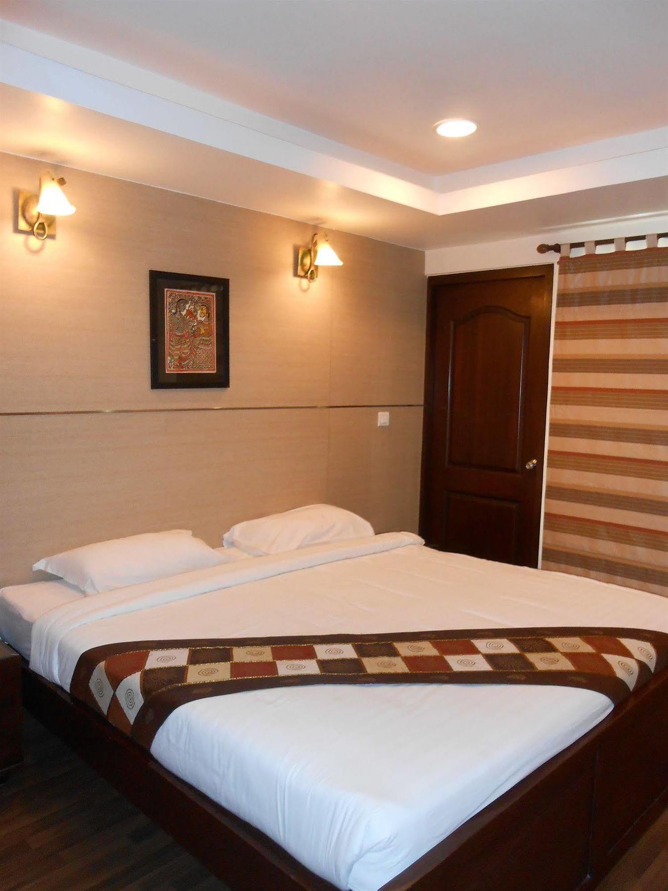 Brunton Heights Executive Suites Bangalore Exterior foto